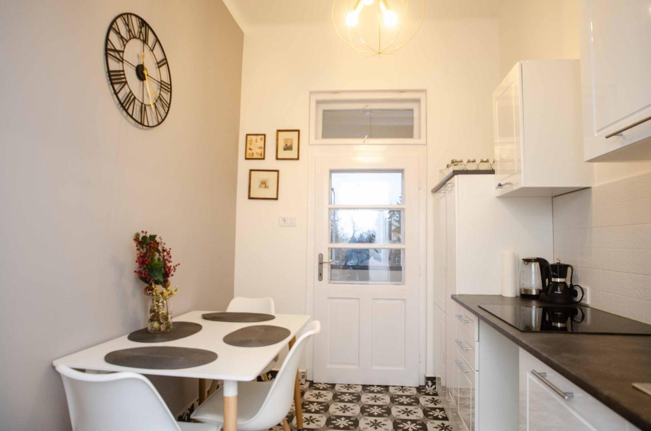 Csilla Home Apartman Miskolc Exterior foto